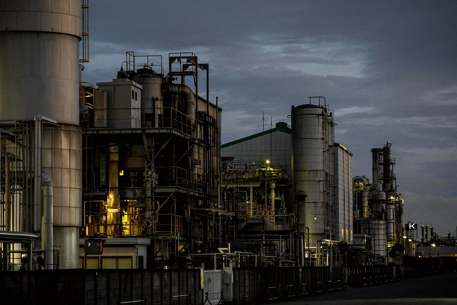 Achieve lower import costs by leveraging the First Sale rule